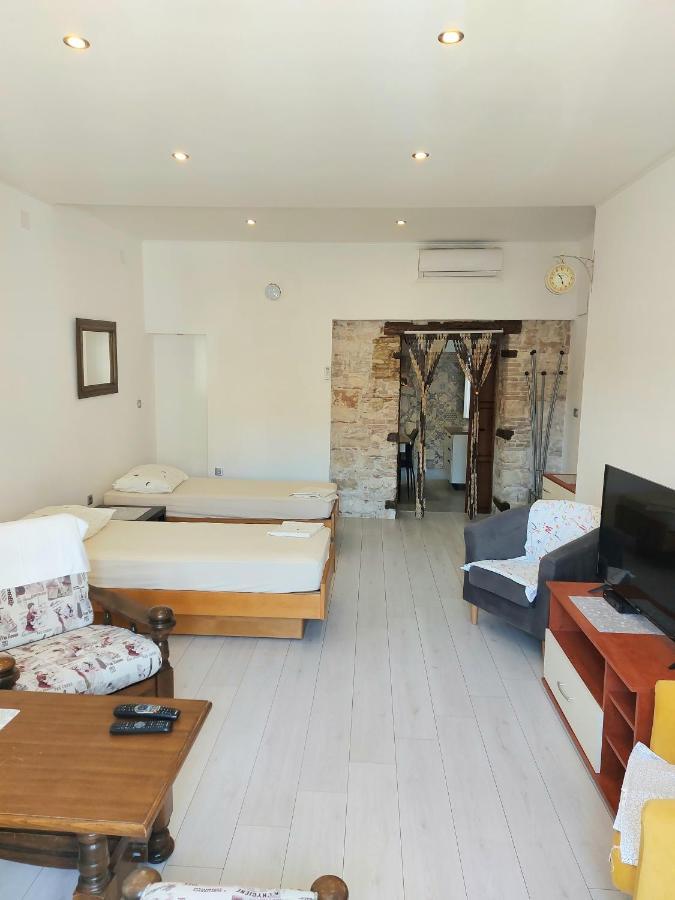 Apartment Irma Pula Ngoại thất bức ảnh